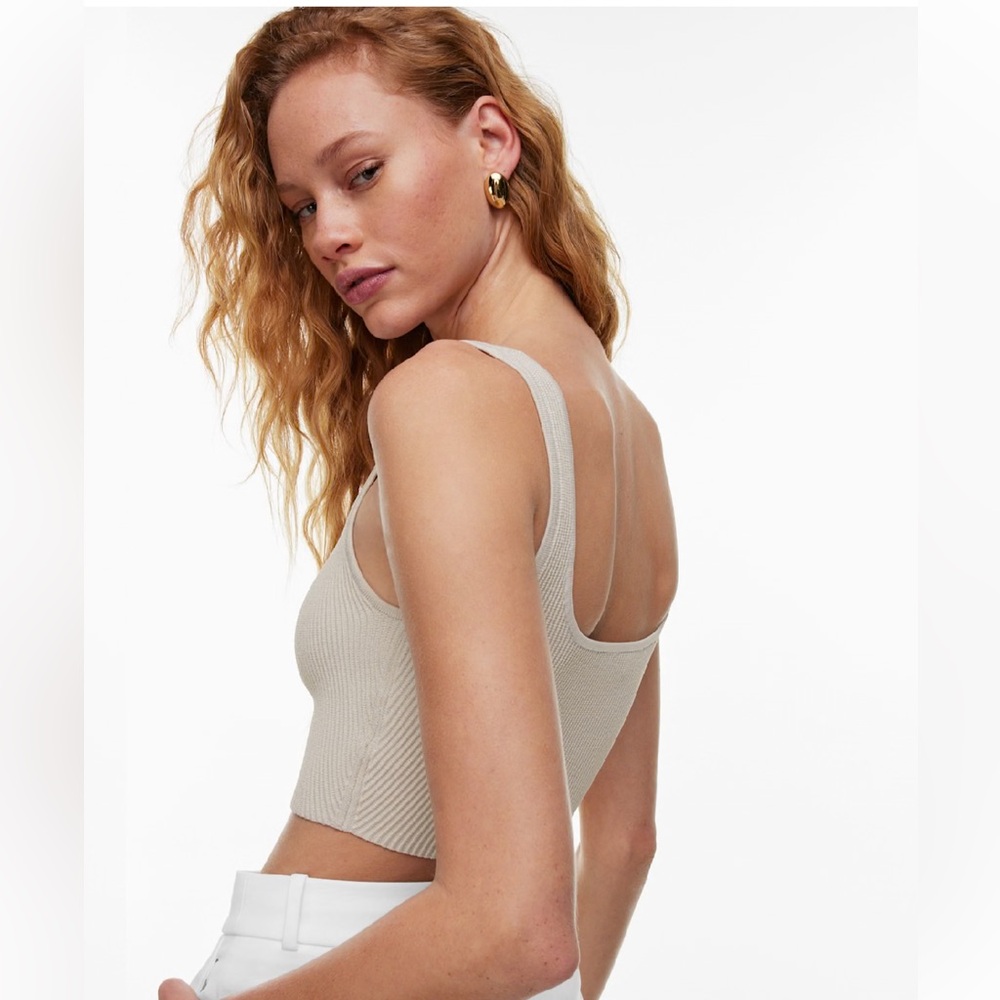 Aritzia Ribbed Tank - Picture 4 of 6